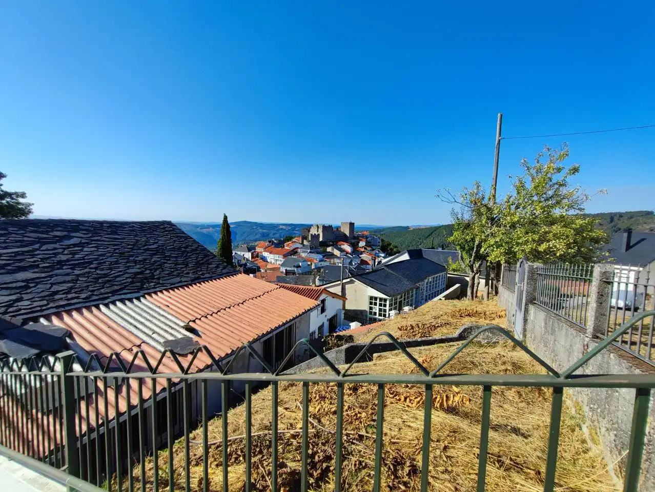 Exterior view of Houses for sale in Castro Caldelas  with Private garden and Terrace