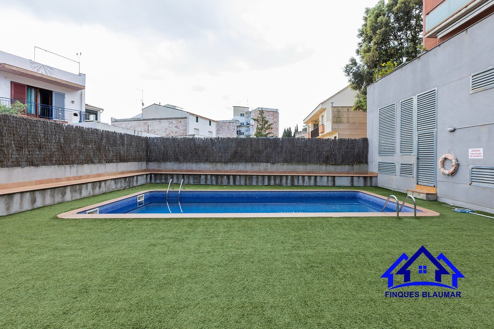 Swimming pool of Flat for sale in Arenys de Munt  with Air Conditioner and Community pool