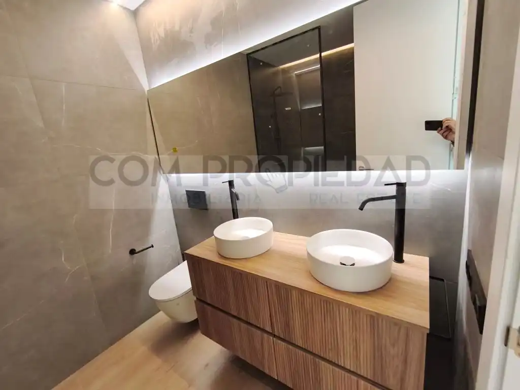 Bany de Casa o xalet en venda en  Palma de Mallorca amb Aire condicionat, Jardí privat i Terrassa