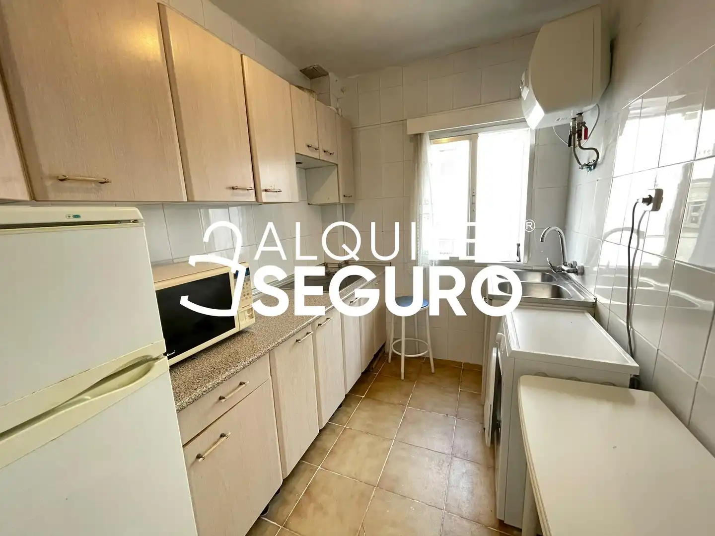 Cuina de Pis de lloguer en Madrid amb Aire condicionat, Calefacció i Terrassa
