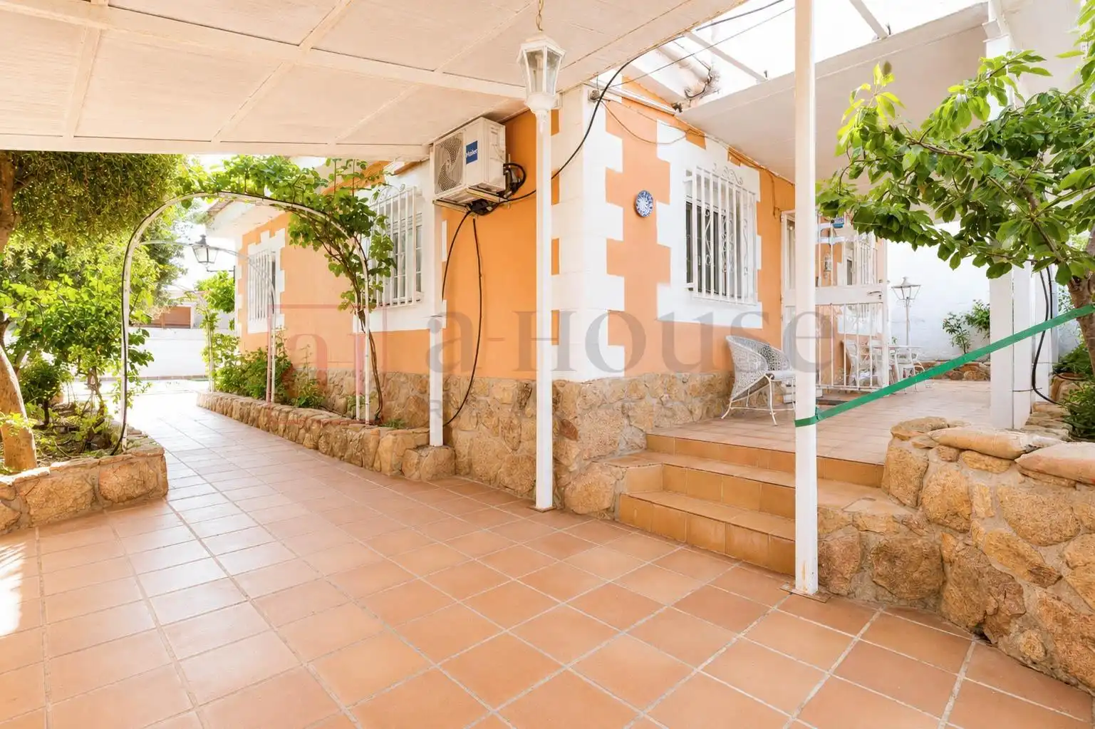 Terrace of Houses for sale in Móstoles  with Air Conditioner, Heating and Private garden