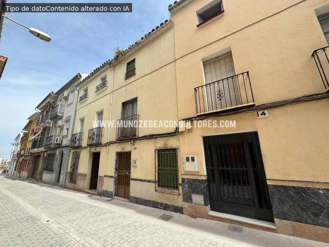 Casa adosada en Venta en Centro