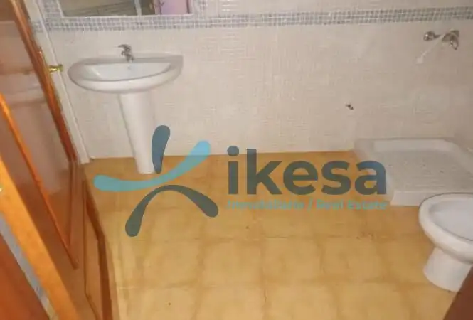 Local comercial en venda a Núcleo urbano, imagen 5