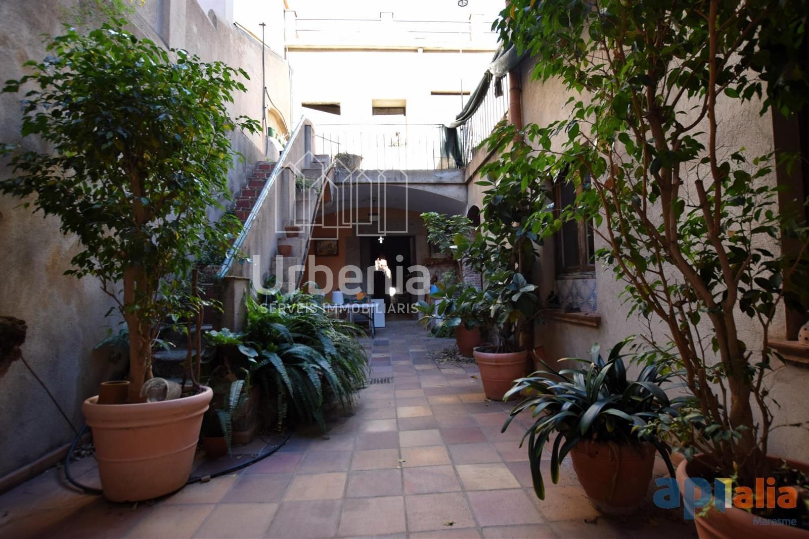 Jardí de Casa adosada en venda en Mataró amb Terrassa