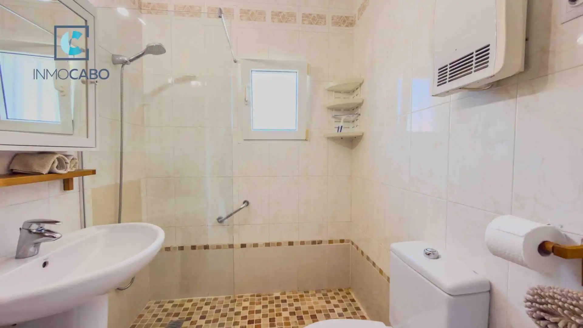 Baño de Casa o chalet en venta en La Manga del Mar Menor con Aire acondicionado, Jardín privado y Piscina