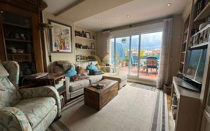 Living room of Flat for sale in Oviedo   with Heating, Terrace and Storage room