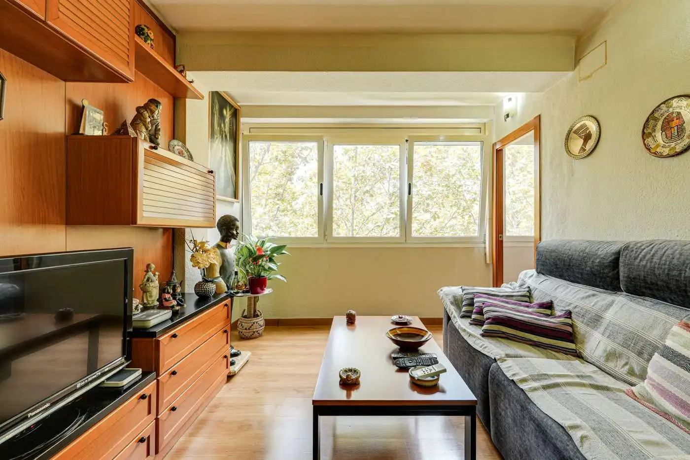 Living room of Flat for sale in Barcelona  with Furnished