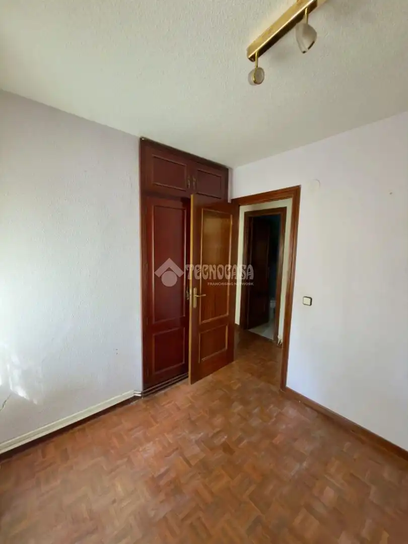 Bedroom of Flat for sale in Madrid  with Heating