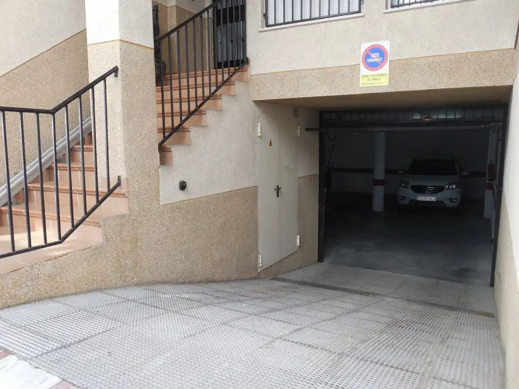 Parkplatz von Wohnung zur Miete in Armilla