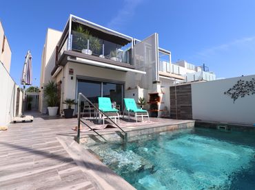 Casa amb piscina en venda a Daya Vieja