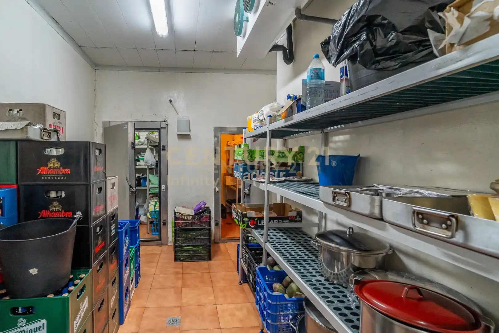 Cocina de Local en venta en Villanueva de la Concepción