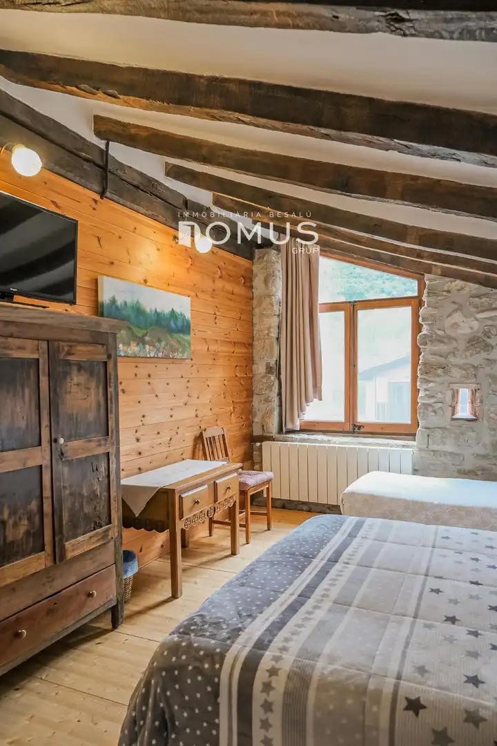 Finca rústica en venta en Santa Pau con Calefacción, Parquet y Piscina