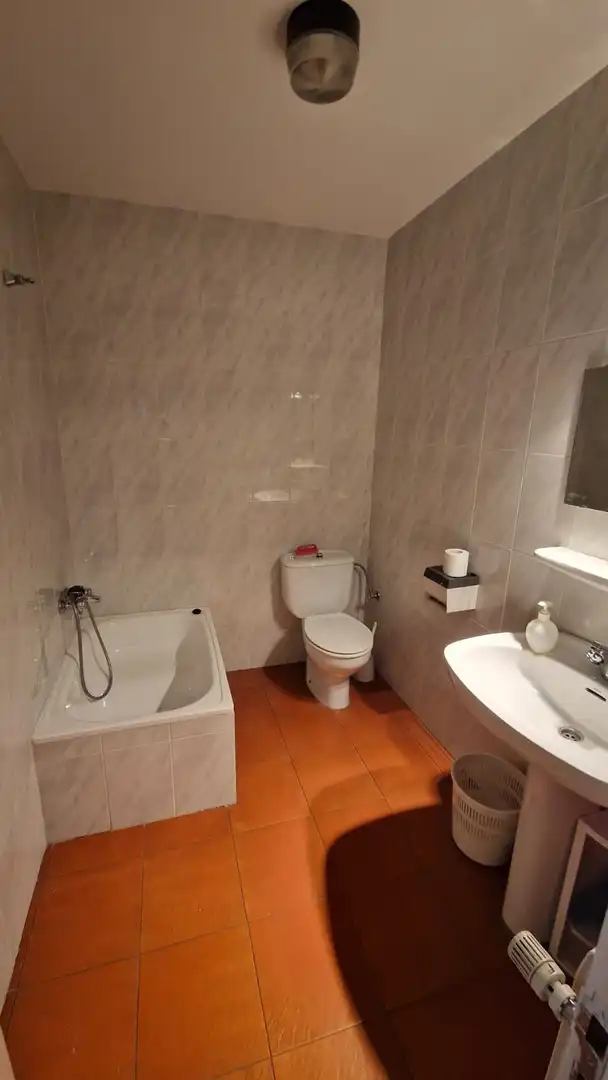 Baño de Casa o chalet en venta en Villaquilambre con Calefacción, Terraza y Trastero