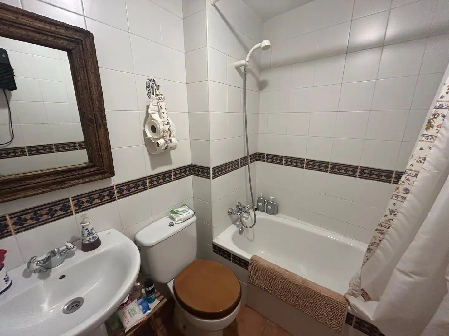 Badezimmer von Wohnungen zum Verkauf in Setcases mit Möbliert