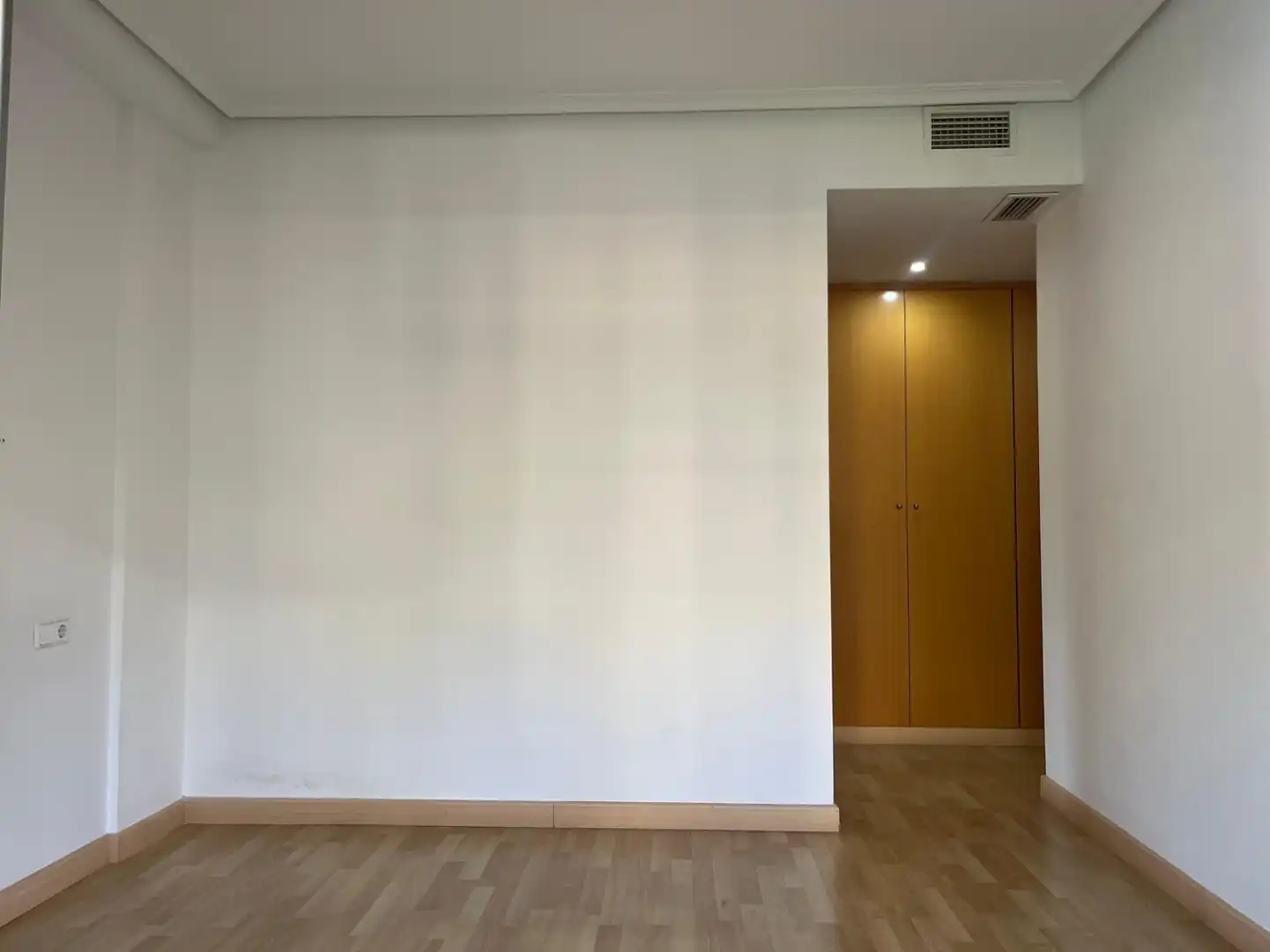 Pis de lloguer a Zona Avenida Alta - Auditorio