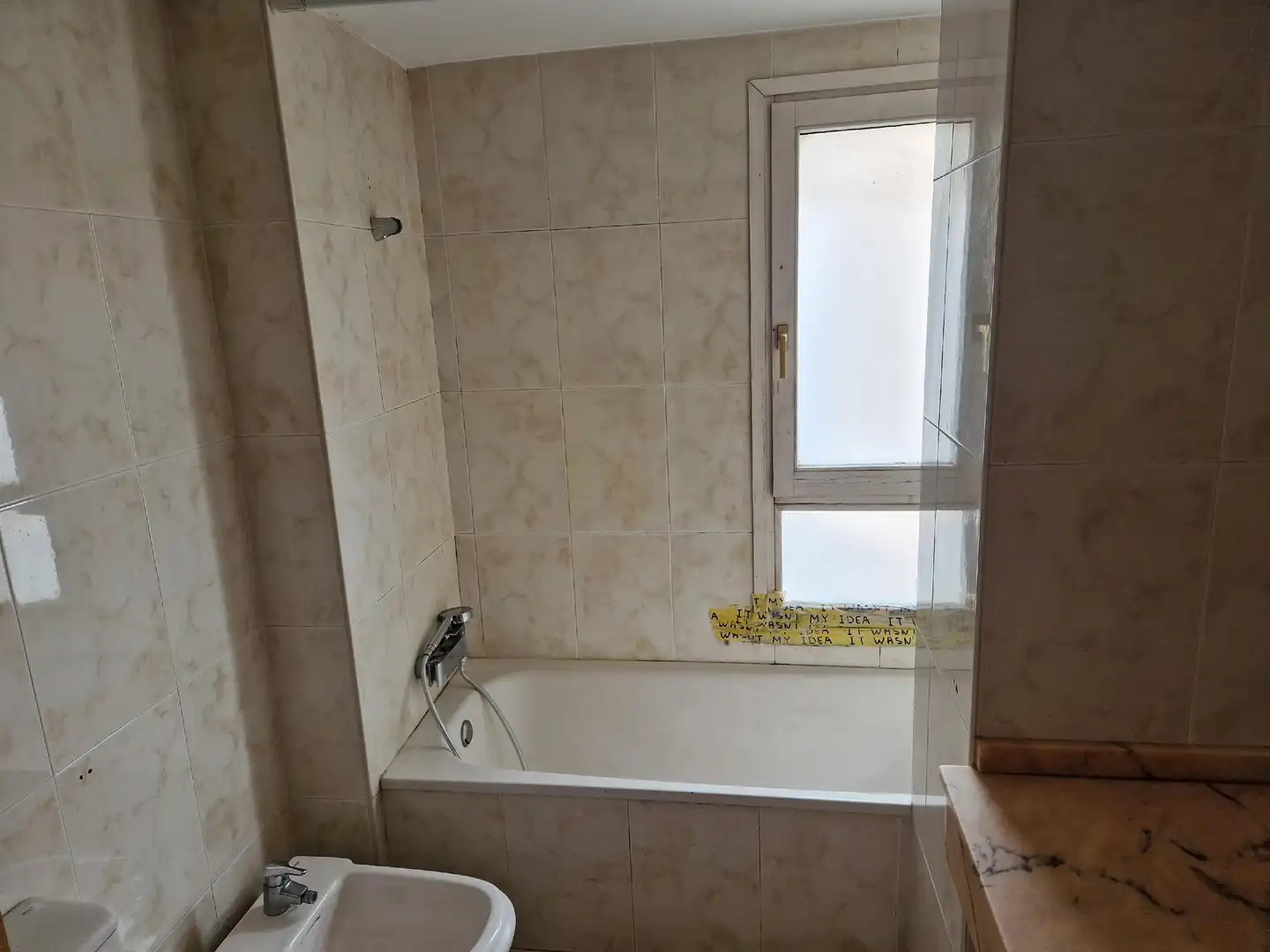 Bathroom of Flat for sale in Lleida  with Air Conditioner, Heating and Terrace