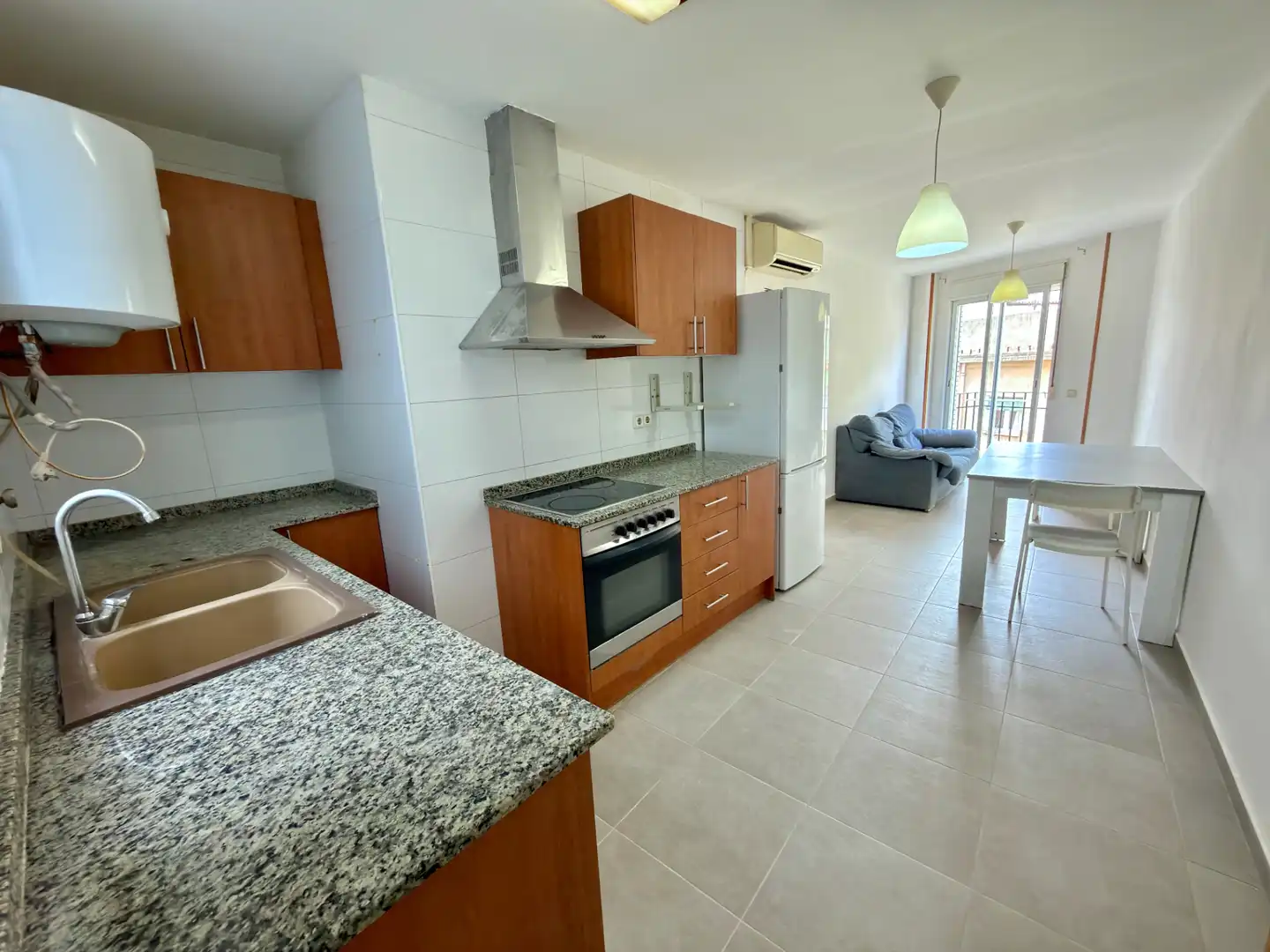 Küche von Wohnung zum Verkauf in Vilamarxant mit Klimaanlage und Balkon