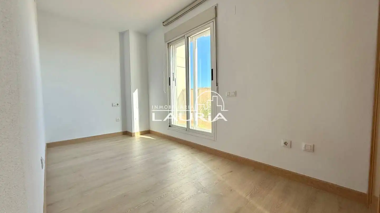 Habitación de Ático en venta en Paterna con Parquet, Terraza y Trastero