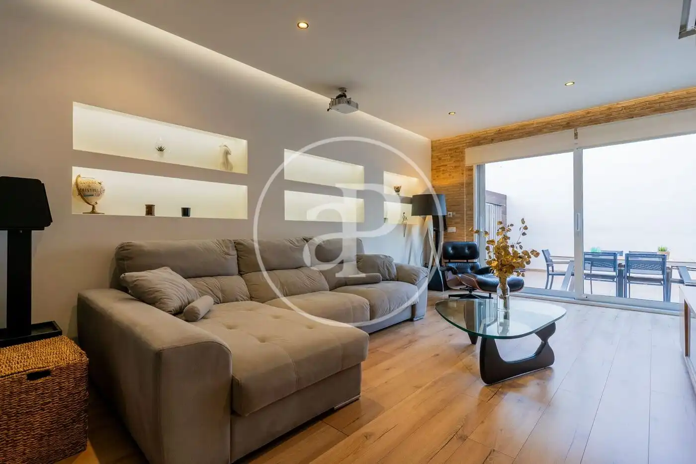 Sala d'estar de Pis de lloguer en Valencia amb Aire condicionat, Calefacció i Terrassa