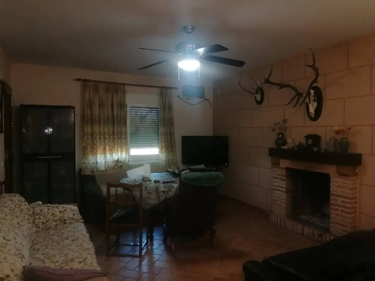 Sala de estar de Casa o chalet en venta en Carmona con Aire acondicionado, Jardín privado y Terraza