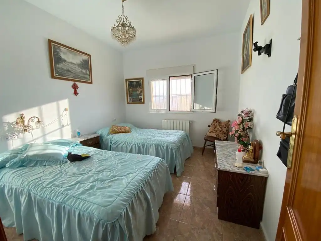 Dormitori de Finca rústica en venda en Alcóntar amb Jardí privat, Traster i Balcó