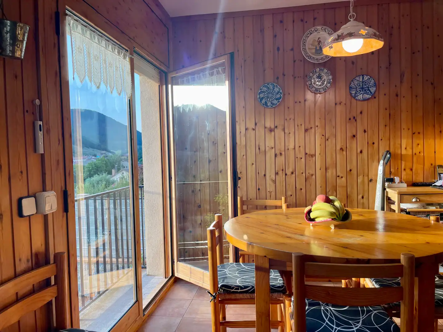 Comedor de Casa o chalet en venta en Sant Pau de Segúries con Aire acondicionado, Jardín privado y Terraza