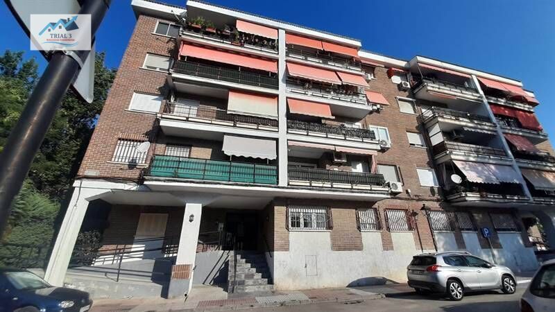 Vista exterior de Piso en venta en Humanes de Madrid con Jardín privado