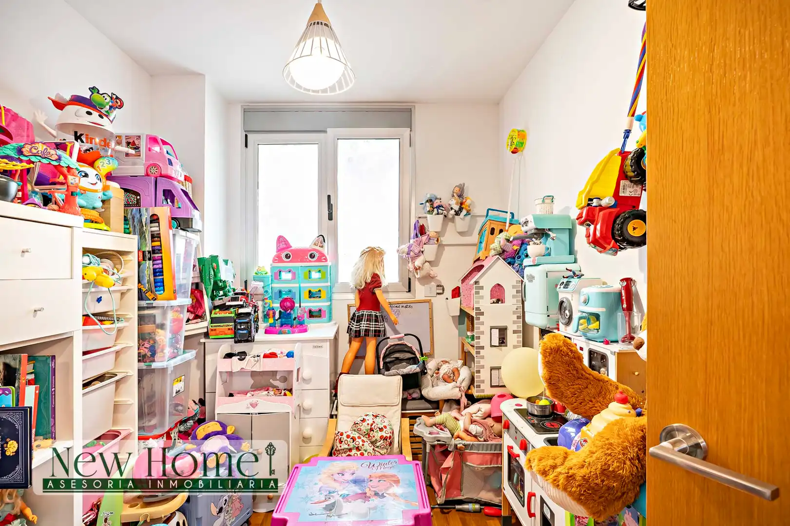 Habitación de Piso en venta en Almería con Amueblado