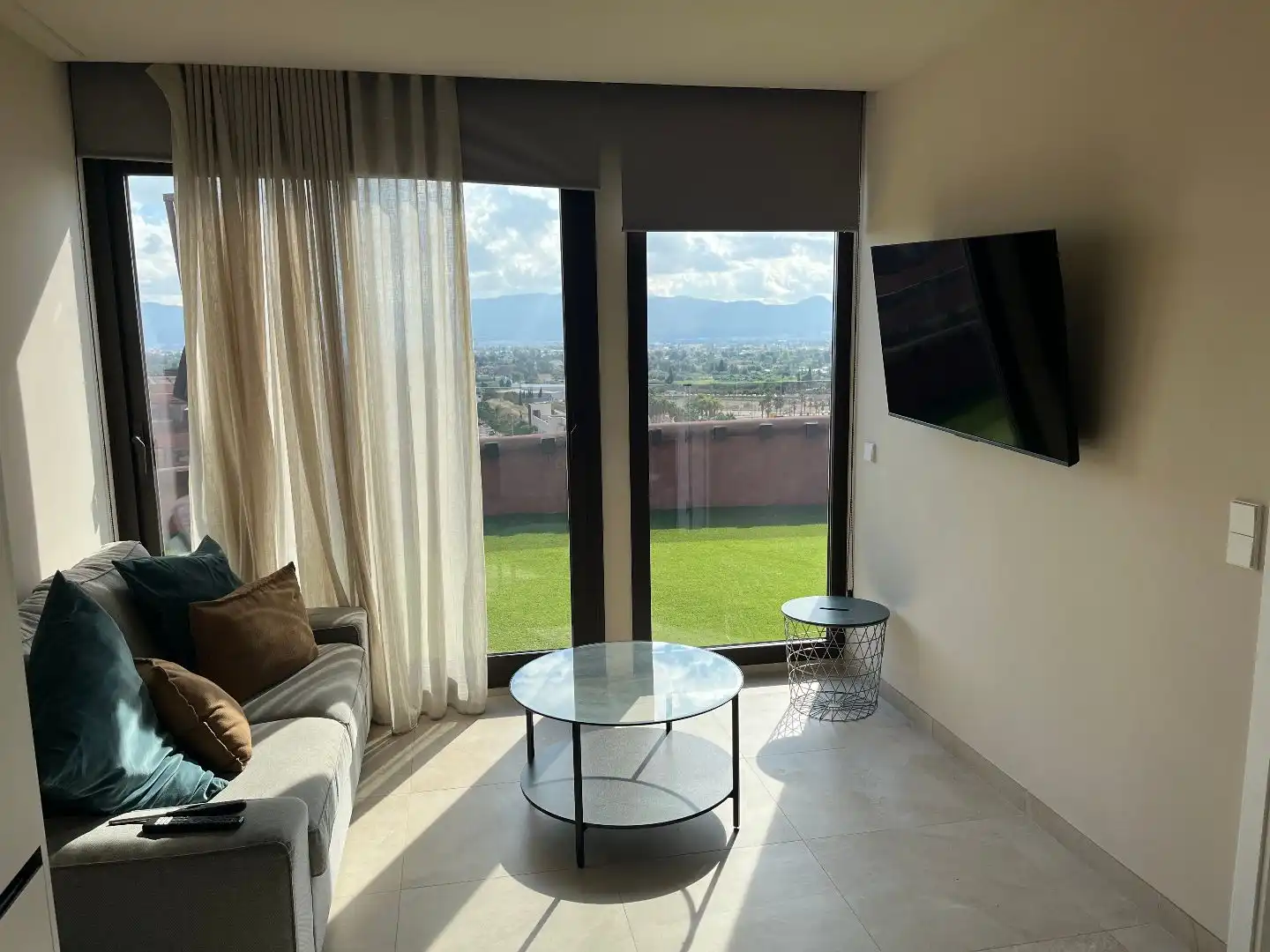 Penthouse with garden for sale in Calle Sierra Pico del Aguila 4, imagen 3