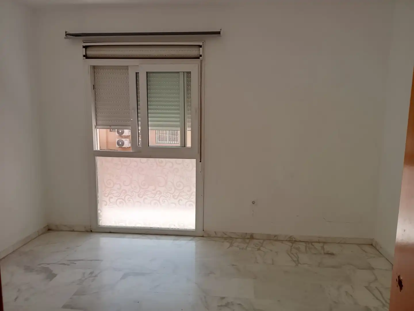 Habitación de Piso en venta en Estepona con Aire acondicionado