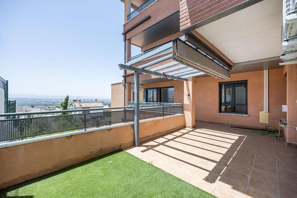 Terrace of Flat for sale in Huétor Vega  with Heating, Terrace and Balcony
