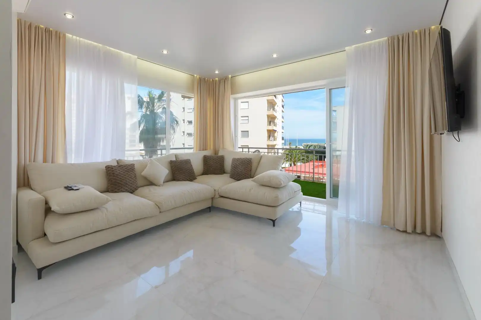 Apartamento con terraza en venta en Calle FORMENTERA 5, imagen 3