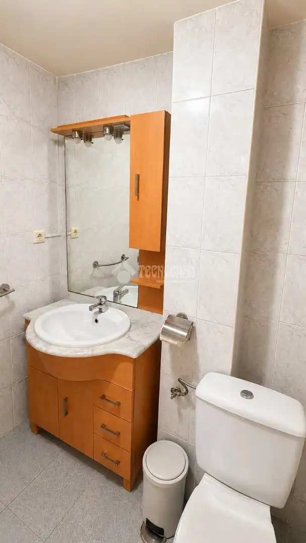 Baño de Piso en venta en Gójar con Aire acondicionado y Piscina comunitaria