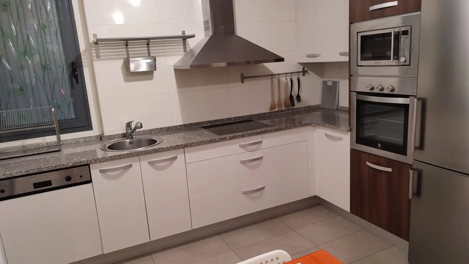 Küche von Wohnung zum Verkauf in Reus mit Klimaanlage, Heizung und Terrasse