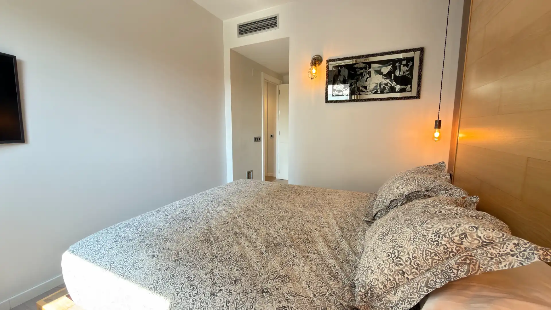 Schlafzimmer von Wohnung zum Verkauf in Badalona mit Klimaanlage, Heizung und Parkett