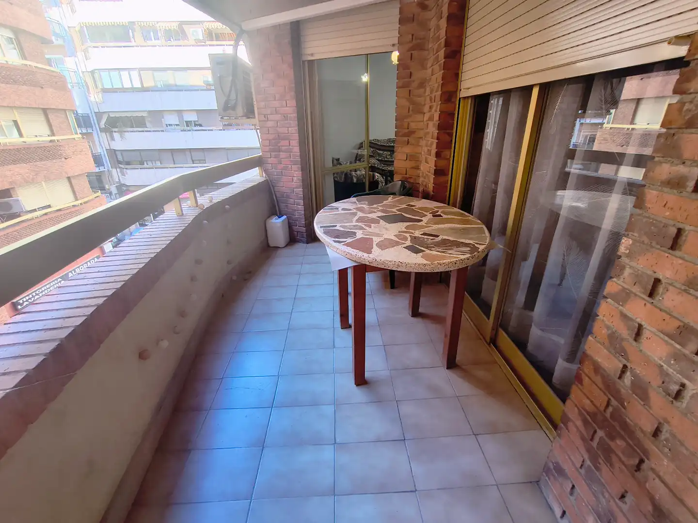 Terrasse von Wohnung zum Verkauf in Alicante / Alacant mit Klimaanlage, Terrasse und Möbliert