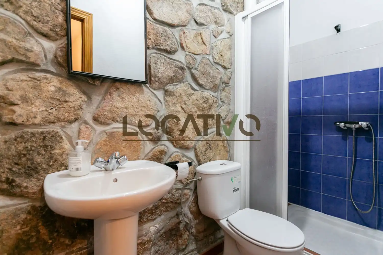 Baño de Casa o chalet en venta en El Hoyo de Pinares  con Calefacción, Terraza y Trastero
