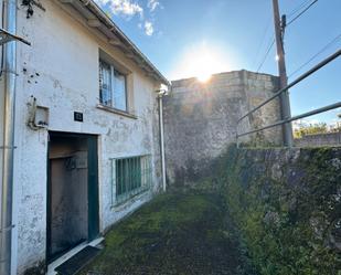 Exterior view of Single-family semi-detached for sale in Santiago de Compostela   with Private garden