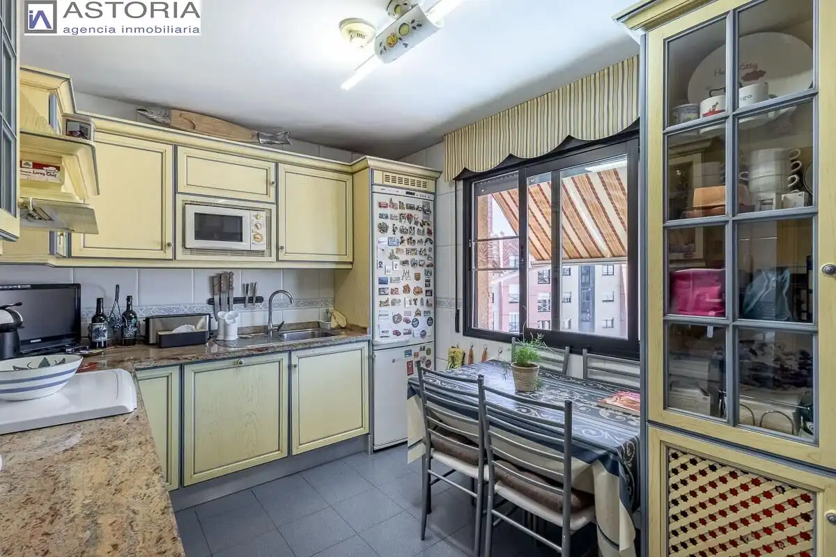 Piso con terraza en venta en Calle Calle Periodista Fernando Gómez de la Cruz, imagen 12