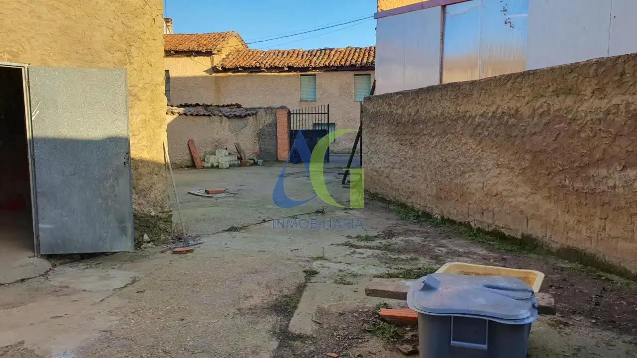 Terreni e lotti in vendita a Villaquilambre, imagen 2