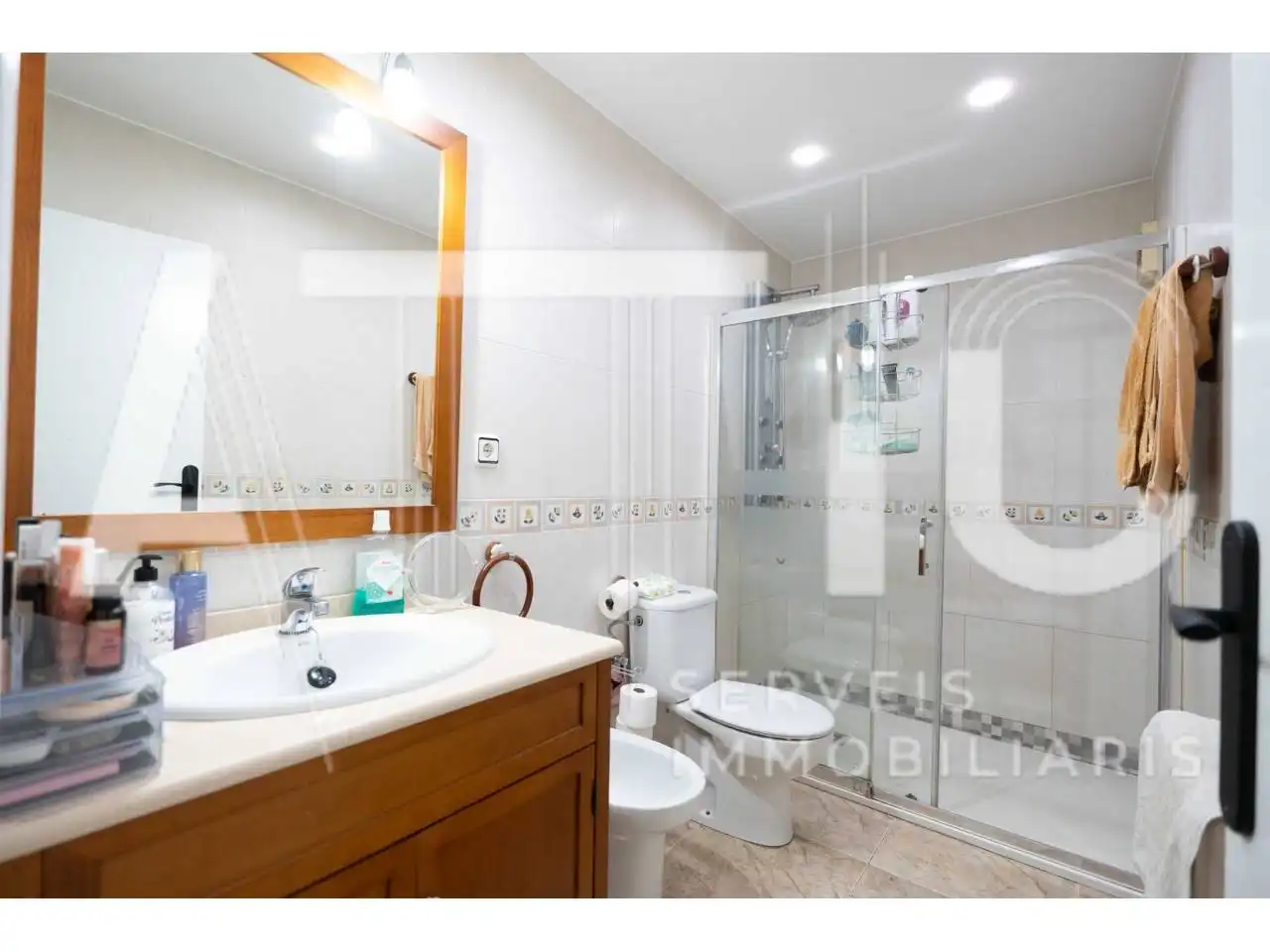 Baño de Apartamento en venta en Sabadell con Aire acondicionado, Calefacción y Trastero