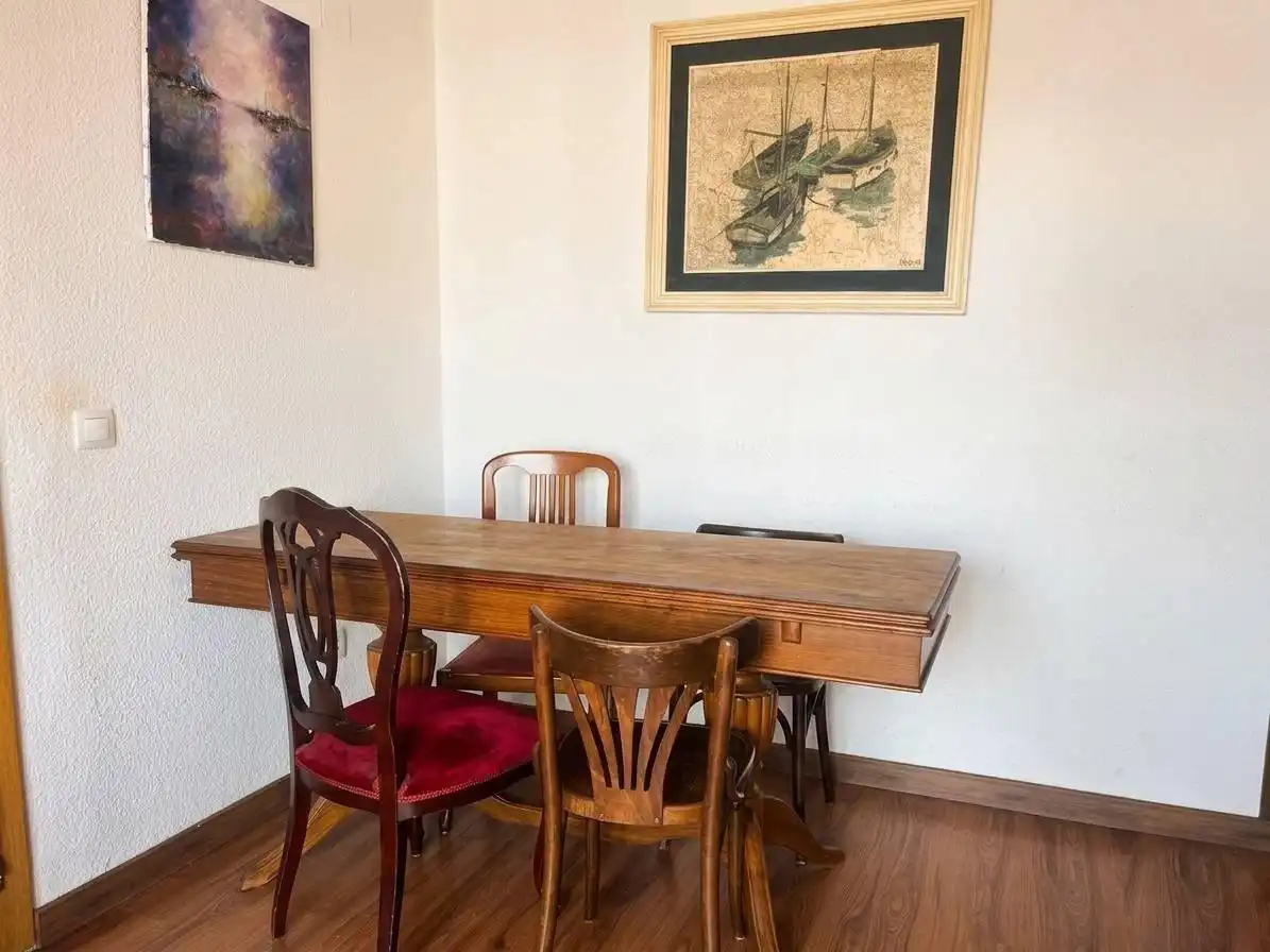 Comedor de Piso en venta en Oviedo  con Calefacción
