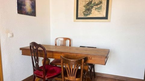 Foto 2 de Piso en venta en Calle Bermudez Castro, 63, HUCA - La Cadellada, Oviedo