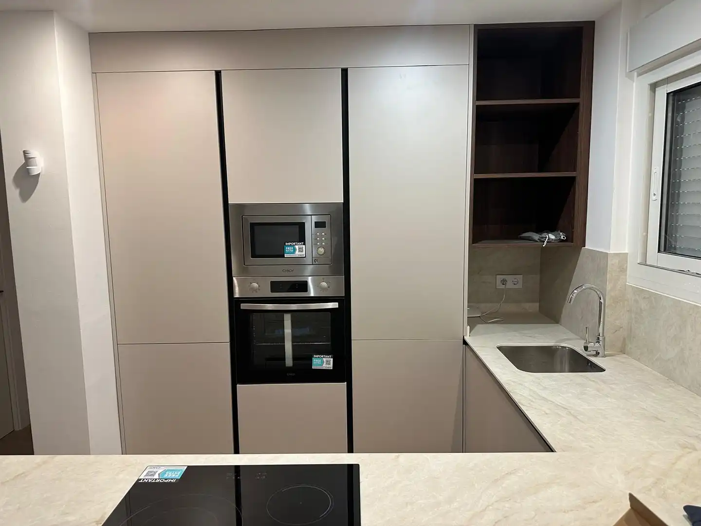 Kitchen of Attic for rent in Dos Hermanas  with Air Conditioner, Terrace and Oven