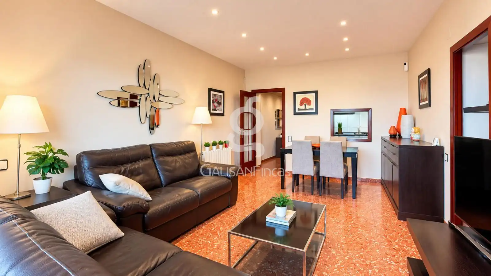 Piso con terraza en venta en Felip Ii, imagen 3