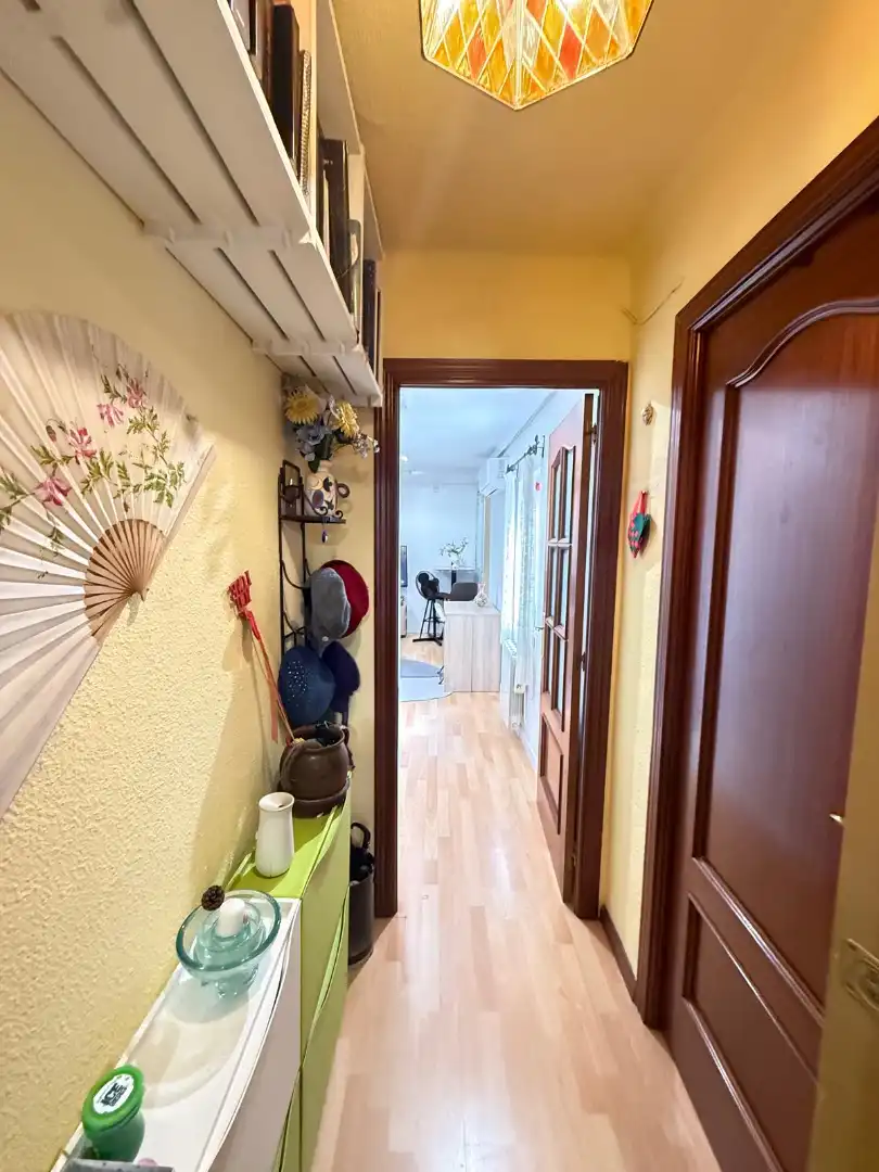 Flat for sale in Madrid  with Air Conditioner and Heating