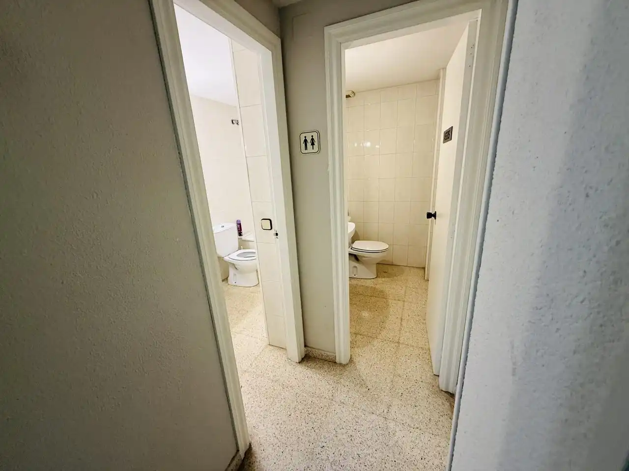 Bathroom of Commercial properties for sale in Montigalà - Sant Crist