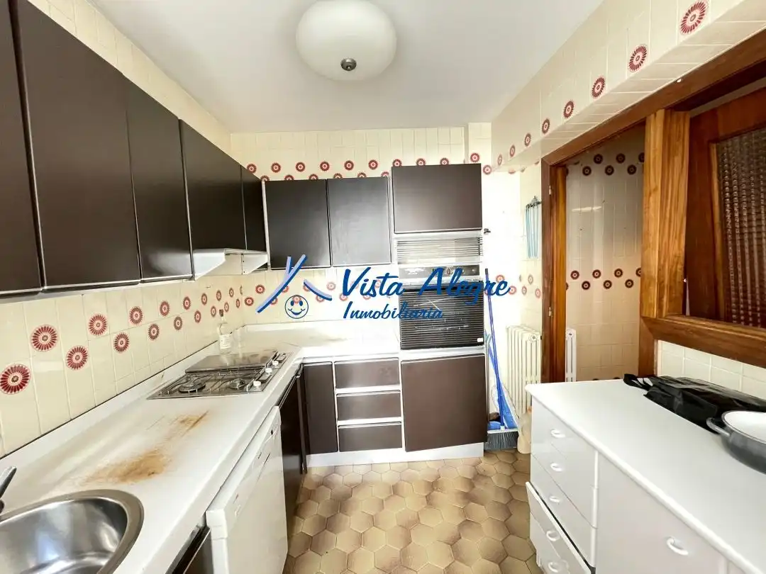 Cocina de Piso en venta en Haro con Calefacción, Terraza y Trastero