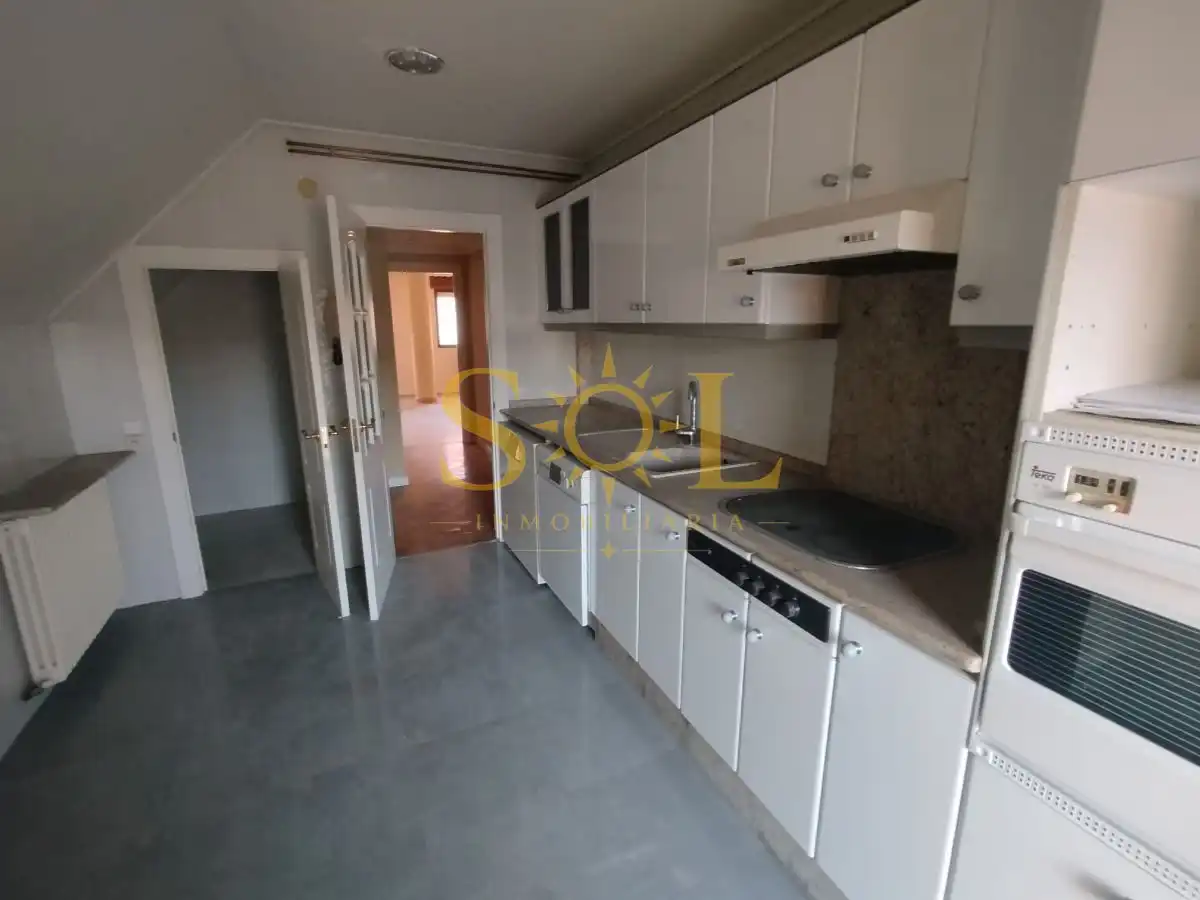 Kitchen of Flat for sale in Crucero