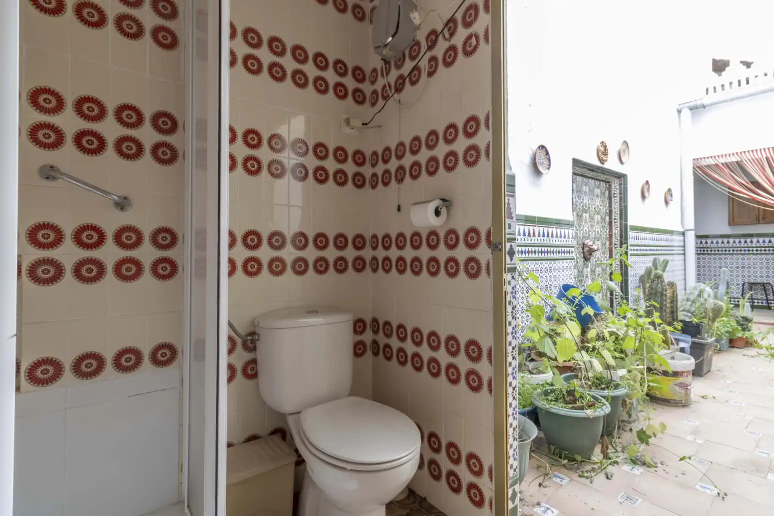 Bany de Casa adosada en venda en Villanueva del Río y Minas amb Aire condicionat, Terrassa i Balcó